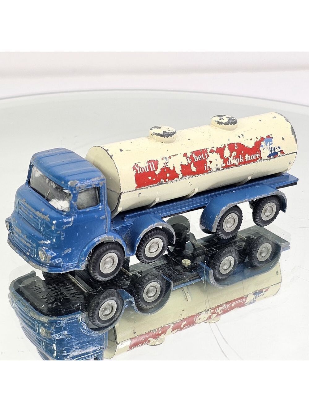 Budgie Models Leyland Bulk Milk Tanker Die-cast VINTAGE No:292 ( 4.2” )